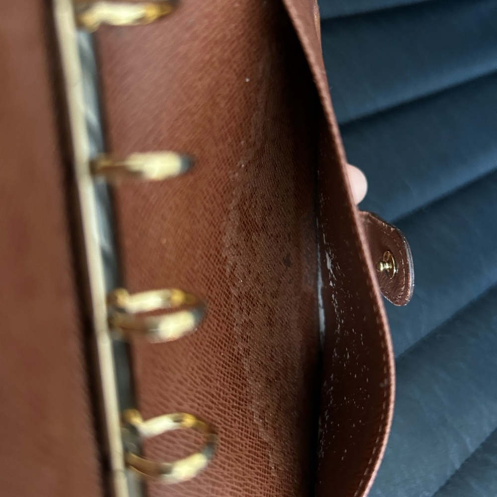 Louis Vuitton Monogram Agenda - Picture 9 of 13
